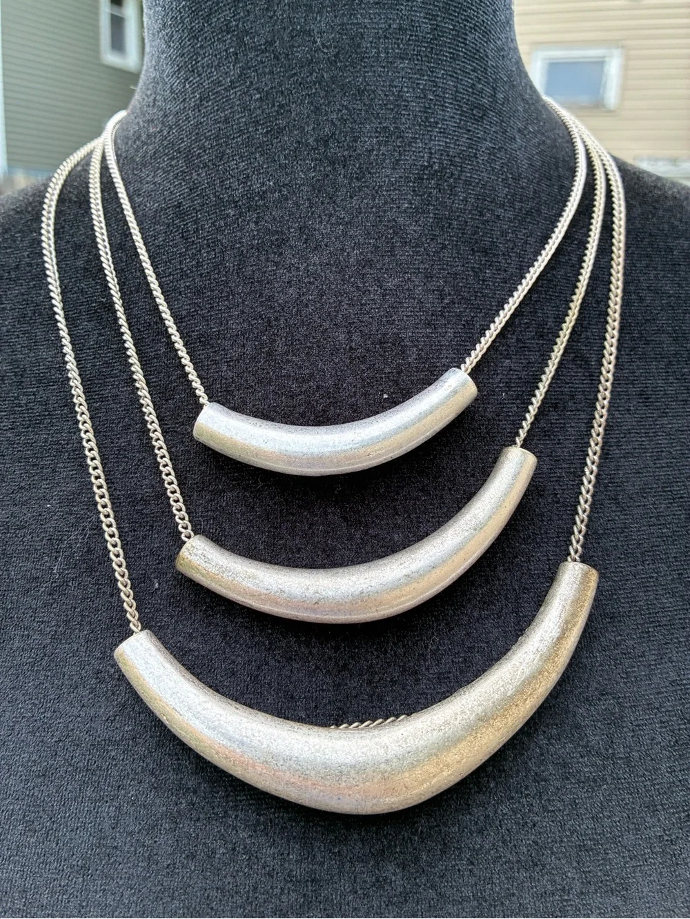 Triple-Tier Gold Curved Bar Necklace - Women Jewelry, it’s has a small scratch